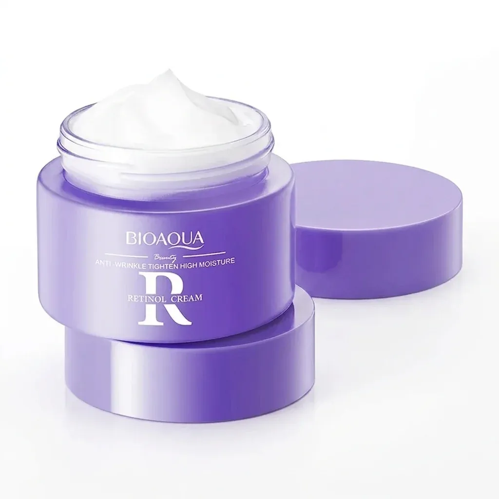 BIOAQUA retinol gezichtscrème pot open